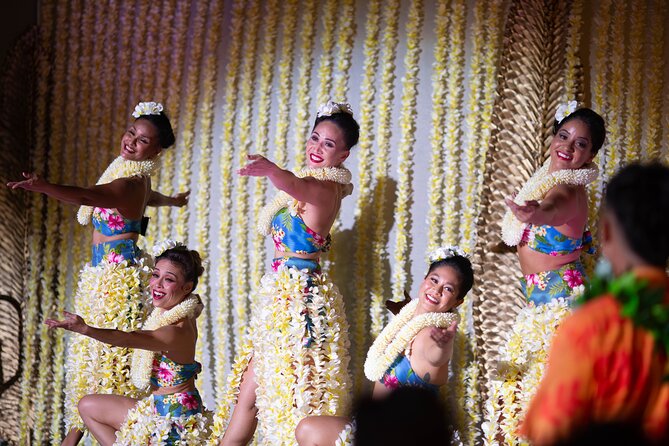 Nā Lei Aloha, A Waikīkī Lū'au - Seats, Views, and the “Small Show” Feel in Waikīkī