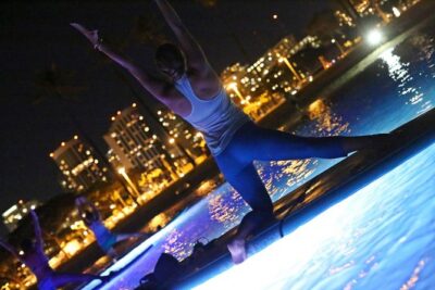Night SUP Yoga in Honolulu, Hawaii - What makes this class work for beginners (and for people who are not yogis)