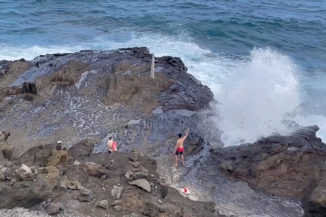 Oahu Allstar Circle Island Tour: Dole, Turtles, Blowhole, Fun - Waimanalo Stop: Shave Ice, Restrooms, and Reset Time