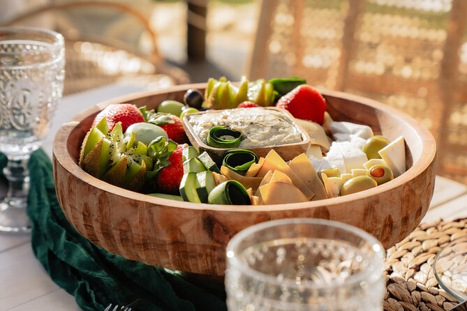 Oahu Beach Picnic: Private, Luxury Experience - The Luxury Setup: Blankets, Cushions, and a Charcuterie Board That Doesn’t Feel Basic