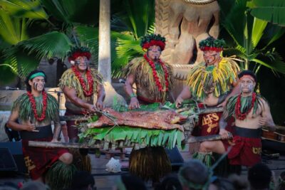 Oahu: Chief's Luau Dinner Show - Lei Greeting, Imu Ceremony, and How the Night Gets Moving