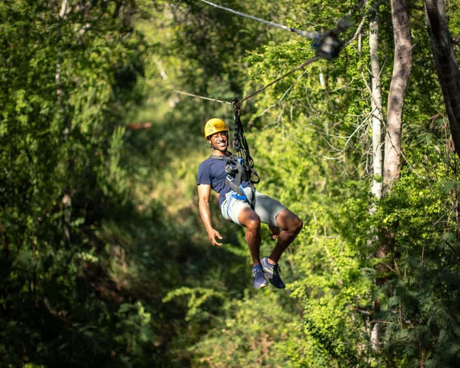 Oahu: Coral Crater Zipline Tour - Organization and Guide Quality: Why People Come Back