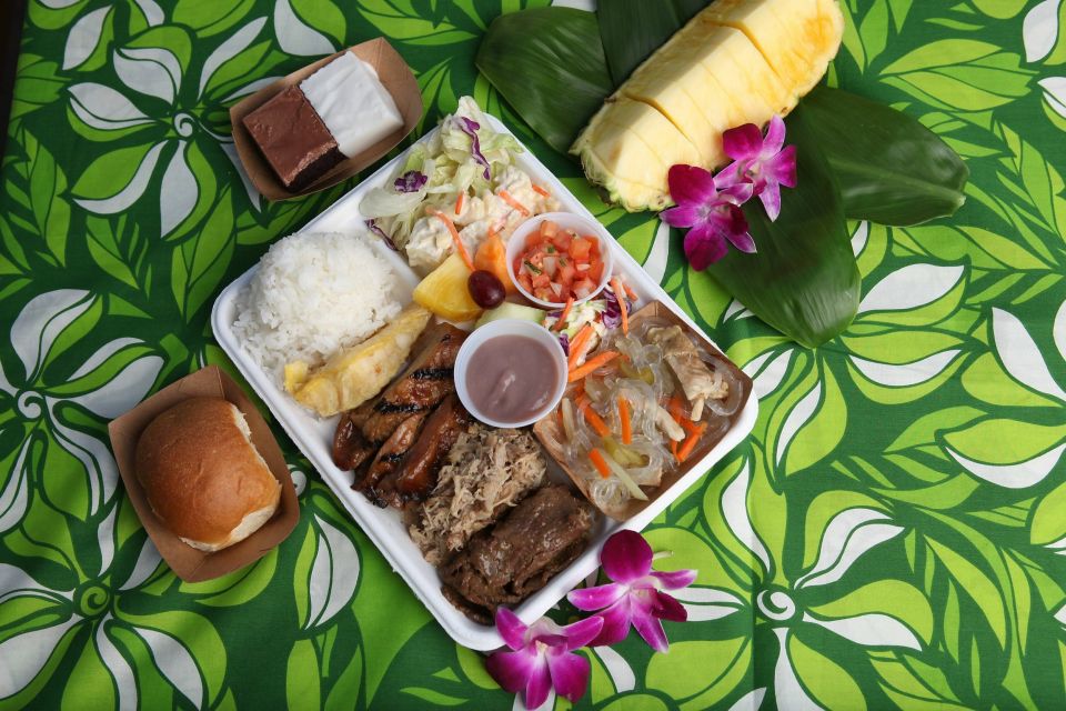 Oahu: Germaine's Traditional Luau Show & Buffet Dinner - The Underground-Oven Pig Ritual: The Moment You Wait For