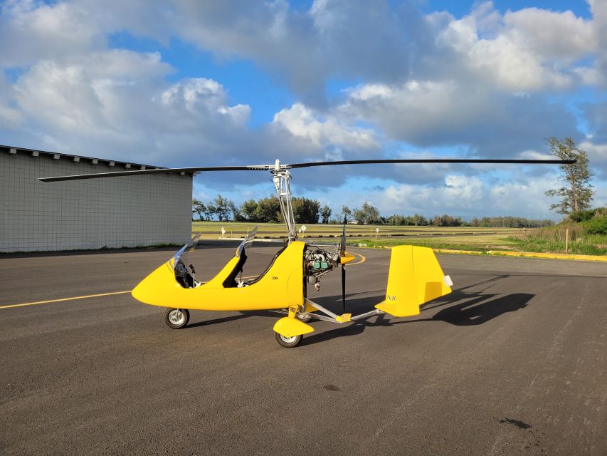 Oahu: Gyroplane Flight over North Shore of Oahu Hawaii - The North Shore Flight: Mountains, Coastline, and Marine Life
