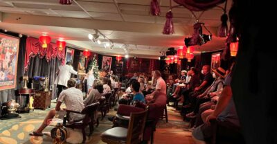 Oahu: Hilton Waikiki Beach Hotel Magical Mystery Show - A Victorian and Edwardian Storyline: Kalakaua’s 1881 Visit