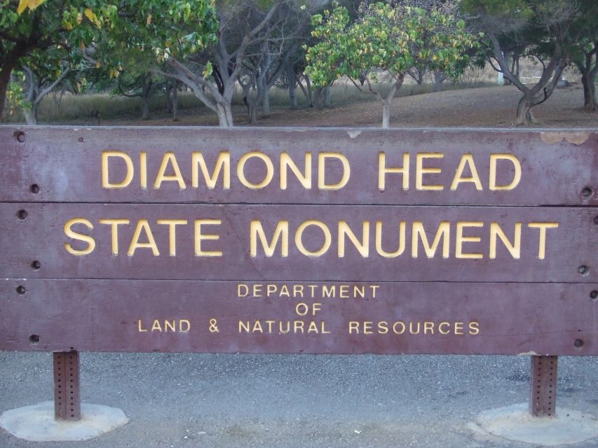 Oahu: Honolulu to (1st) Diamond Head Shuttle with Malasada - Entering Diamond Head Mode at 5:00 AM