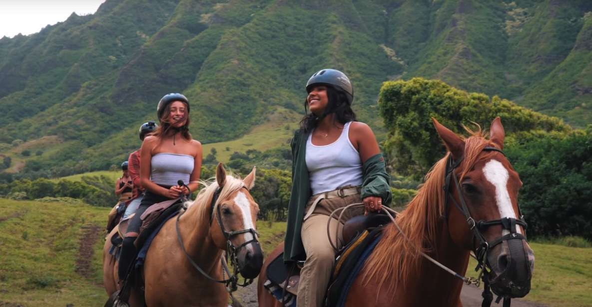 Oahu: Kualoa Hills and Valleys Horseback Riding Tour - Your First Minutes: Check-In, Helmets, and the Safety Briefing