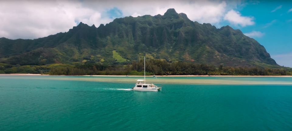 Oahu: Molii Fishpond and Kaneohe Bay Catamaran Tour - Kaneohe Bay Catamaran: The Part You’ll Remember