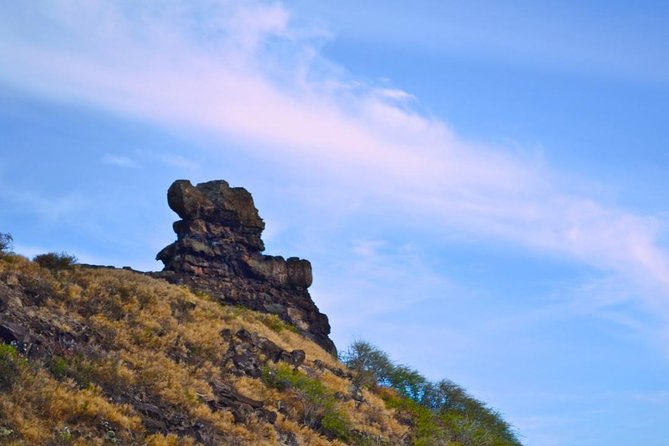 Oahu Off the Beaten Path Small-Group Tour from Honolulu - Off the Beaten Path, with air-conditioning and a smart route
