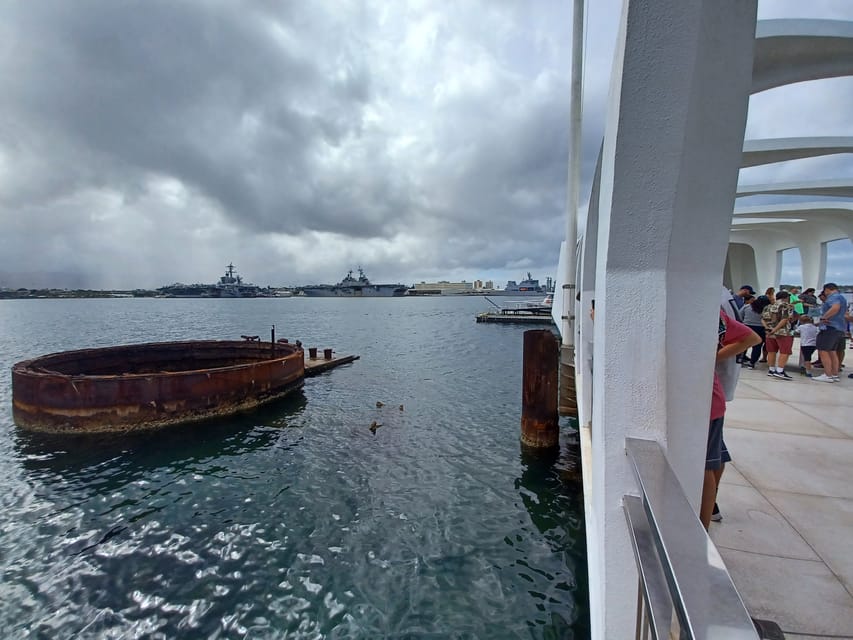Oahu: Pearl Harbor Admiral's VIP Narrated Multimedia Tour - USS Arizona Memorial stop: what you get if you have tickets