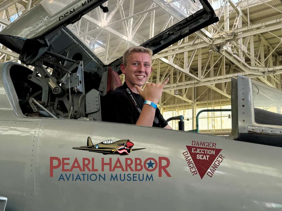 Oahu: Pearl Harbor Aviation Museum Entry Ticket - Key highlights worth planning around