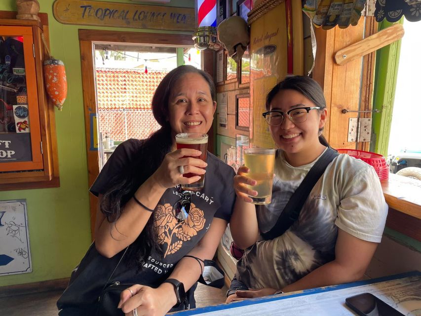 Oahu: Sips & Secrets of Hawaii Pub Crawl - Why this Waikiki pub crawl feels different