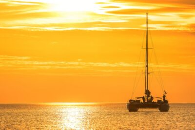 Oahu: Sunset Cruise of West Oahu with Drinks and Appetizers - The Gold Coast Catamaran: Smooth, Stable, and Made for Evening Views
