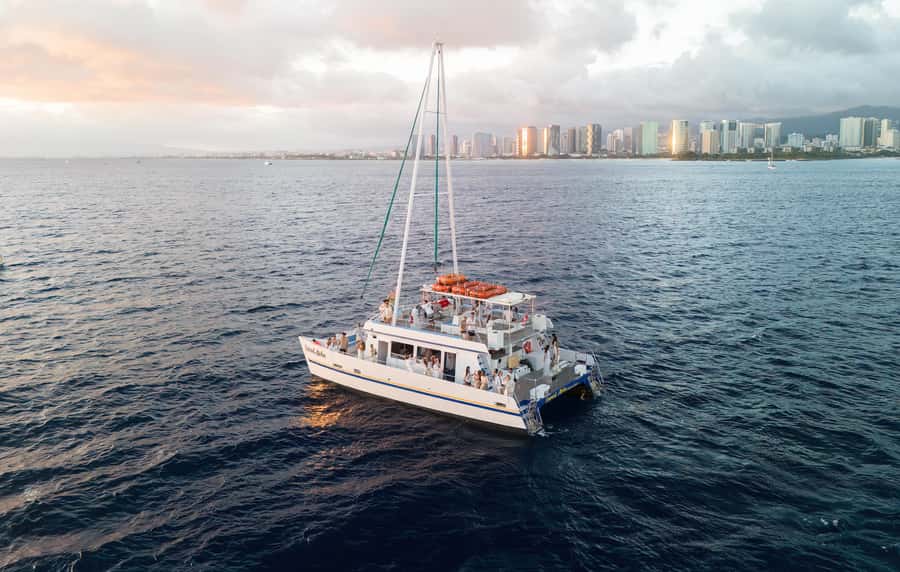 Oahu: Sunset Sail Cruise in Waikiki - Marine Life Watching: Your Best Chances on Oahu’s Coast