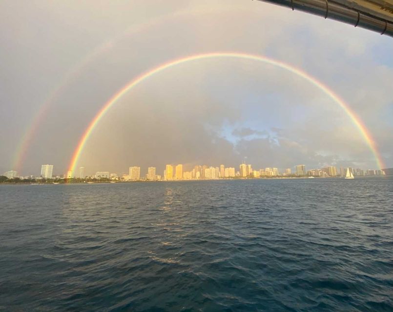 Oahu: Sunset sailing in small intimate groups - Who This Sunset Sail Is Best For