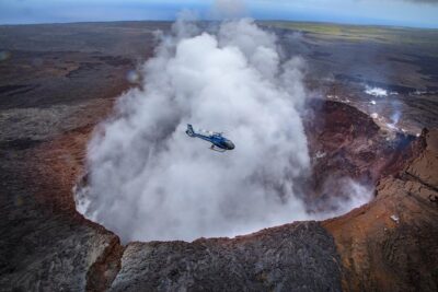 Oahu to Big Island : Big Island Volcano Helicopter Tour & Hilo 1 Day Tour - The helicopter ride: 45 minutes over an active volcano