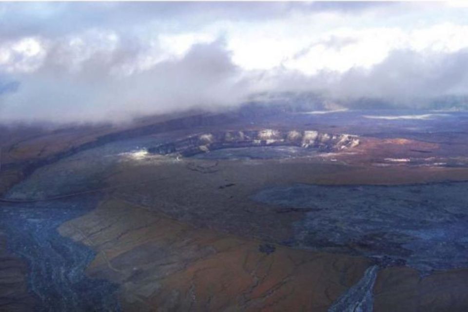Oahu to Big Island Volcanoes National Park Adventure Tour - Oahu to Hilo: a one-day Big Island reality check