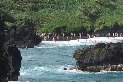 Oahu to Maui 1 Day Trip : Road to Hana Day Trip from Oahu with Air Ticket - Getting Set: Airport Start, Safeway Meet, and the Taxi You Might Need