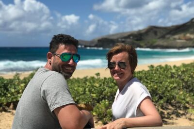 Oahu Ultimate Circle Island: 30 Spots, 10 Epic Stops - Getting picked up in Waikiki and riding a small van