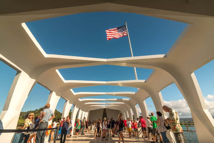 Oahu: USS Arizona Memorial and City Highlights Tour - Pearl Harbor: Film, Ferry Ride, and the USS Arizona Memorial