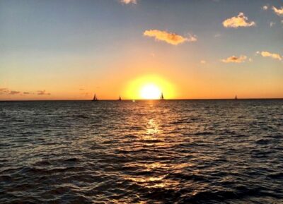 Oahu: Waikiki Glass Bottom Boat Sunset Cruise - Haleiwa Queen Comfort: Space, Shade, and a Restroom That Actually Helps
