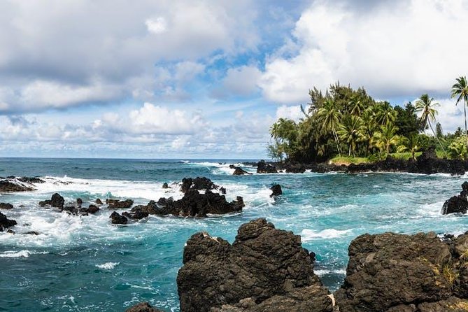 One Day Heavenly Hana Tour: Island Hopping from Oahu to Maui - Why This Day Trip Works: You Trade Driving for Seeing