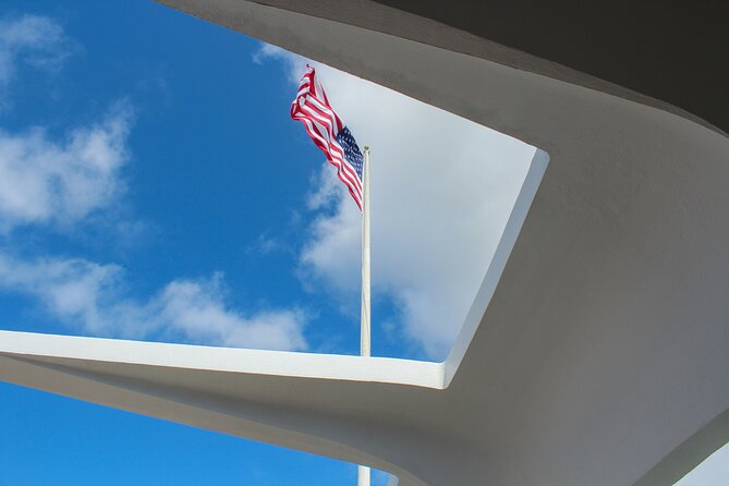Pearl Harbor Arizona Memorial - The value of a guided Pearl Harbor day (without the chaos)