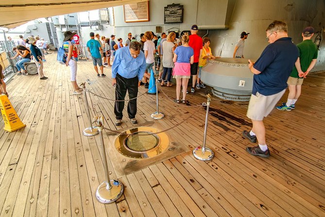 Pearl Harbor: Arizona & Missouri Battleship Tour From Maui, Big Island & Kauai - Timing, group size, and how the day stays controlled