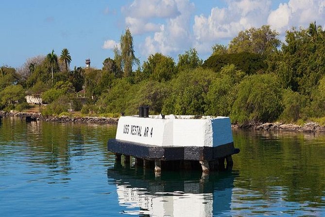 Pearl Harbor & Mini Circle Island Departing Big Island - Oahu windward coast stops: views plus quick nature breaks