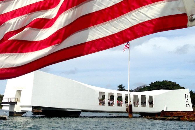 Pearl Harbor Tour Arizona Memorial and USS Bowfin - A Four-Hour Pearl Harbor Plan That Doesn’t Waste Your Time