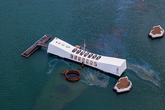 Pearl Harbor, USS Arizona and Honolulu City Tour - Getting from Waikiki to Pearl Harbor on one tight schedule