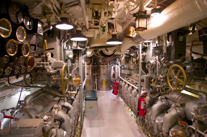 Pearl Harbor USS Arizona & Bowfin Submarine - Why this Pearl Harbor tour saves time (and stress) on Oahu