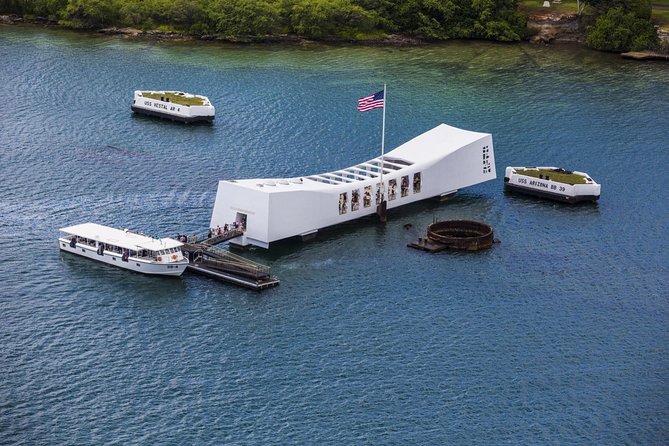 Pearl Harbor USS Arizona & Bowfin Submarine - Price and logistics: what $59 really buys you for a full day