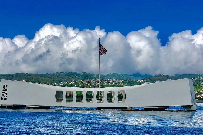 Pearl Harbor USS Arizona Memorial & Battleship Missouri - USS Arizona Memorial: why the boat timing matters
