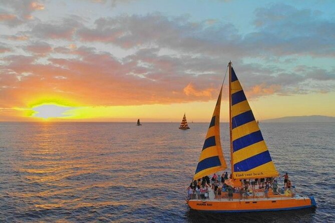 Private 90-Minute Sunset Sail Charter (Kewalo Harbor) - Route highlights: Diamond Head, Waikiki, and Ala Moana at night