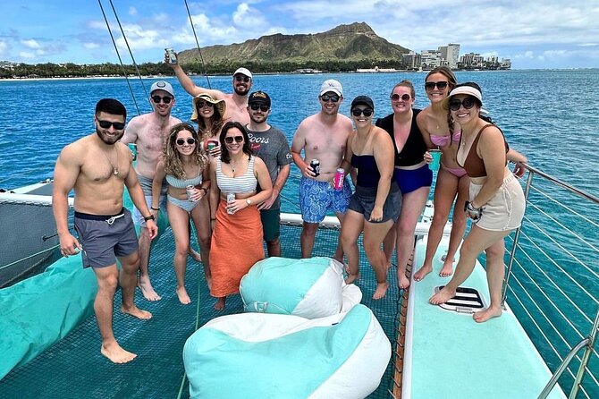 Private Catamaran Charter in Waikiki (1-6 Guests) - Getting there: meeting point and the easiest way to plan your timing