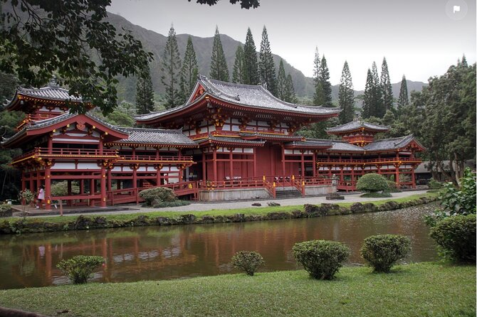 Private Circle Island Tour North Shore and East Side - Stop 4: Byodo-in Temple Hawaii for quiet, practical recovery time