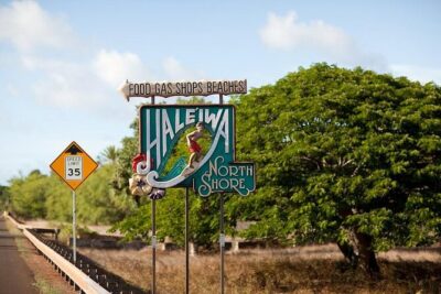 Private Customizable Grand Circle Island Tour on Oahu - South Oahu First: Diamond Head, Halona Blowhole, and the Big-Wave Beaches