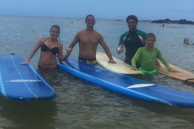 Private Group Surf Lesson - In the water: catching many waves and improving in real time