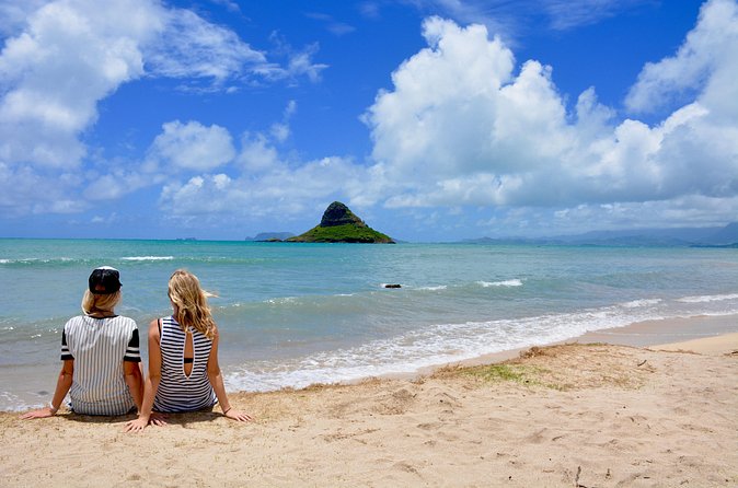 Private Oahu Van Tour - Hale‘iwa: surf town shops and Aoki’s shave ice finish