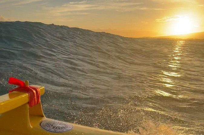Private Outrigger Canoe Surfing Experience - The Diamond Head and coastal-view factor (and why it’s more than sightseeing)
