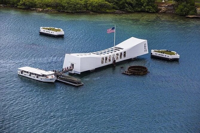 Private Pearl Harbor USS Arizona Memorial - Oahu drive-by history plus a practical shop-and-snack break
