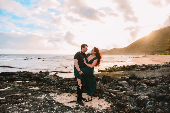 Private Professional Vacation Photoshoot in Honolulu - Locations and backgrounds: what makes the backgrounds feel “vacation real”