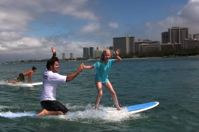 Private & Semi-Private Surf Lessons in Waikiki - Gear and Comfort: Rash Guard Helps You Learn Faster