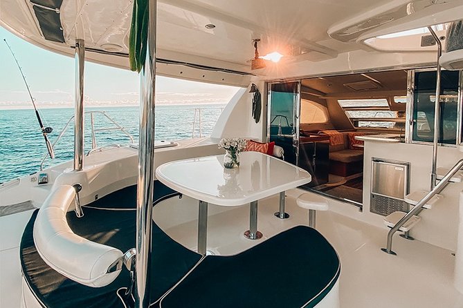 Private Snorkel Trip from Oahu on a Yacht - A 3-hour private yacht outing: what it really buys you