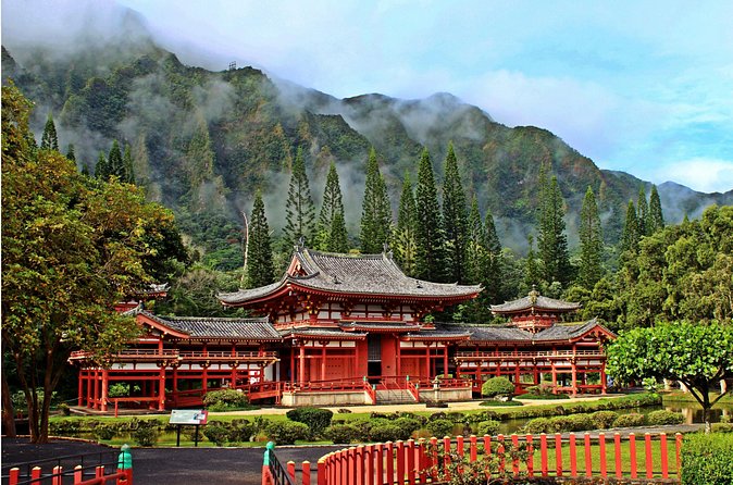 Private South Shore of Oahu Tour - Byodo-in Temple Hawaii: the bell, the bridge, and quiet with mountains behind you