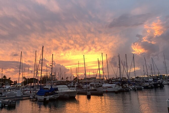 Private Sunset Boat Cruise in Waikiki Honolulu - Why this Waikiki sunset feels more personal than the big-boat scene