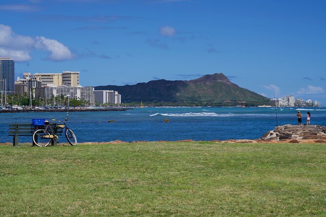 Private Tour Oahu - up to 6 passengers - Customizable - Monk Seal Chances and the Windward Coast to Chinaman’s Hat