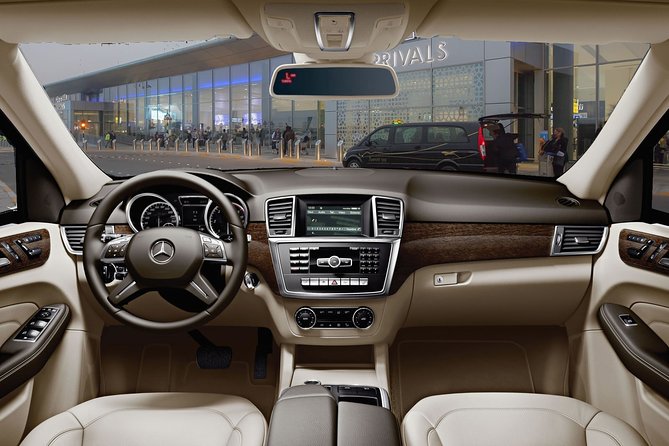 Private Transfer from Honolulu (HLN) Airport to Ko Olina - Premium vehicle and group sizing: up to 14 people