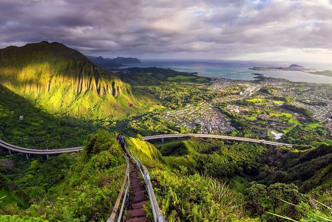 Private Transfer from Honolulu (HLN) Airport to Ko Olina - Timing and flight changes: the 60-minute driver wait